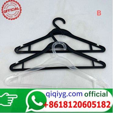 qiqiyg.com Grossista Certificato Marchio di Moda Ufficiale | Borse, Abbigliamento, Scarpe all'Ingrosso 2026 QC015