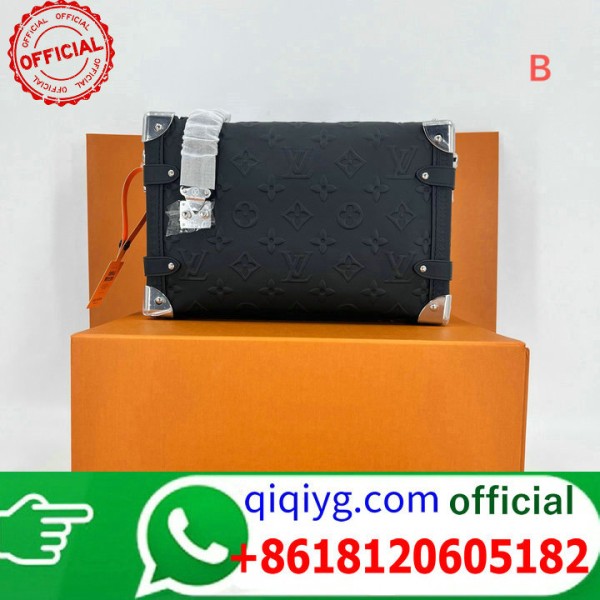 qiqiyg.com Grossista Certificato Marchio di Moda Ufficiale | Borse, Abbigliamento, Scarpe all'Ingrosso 2026 QC022