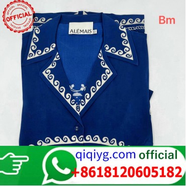 qiqiyg.com Grossista Certificato Marchio di Moda Ufficiale | Borse, Abbigliamento, Scarpe all'Ingrosso 2026 QC028