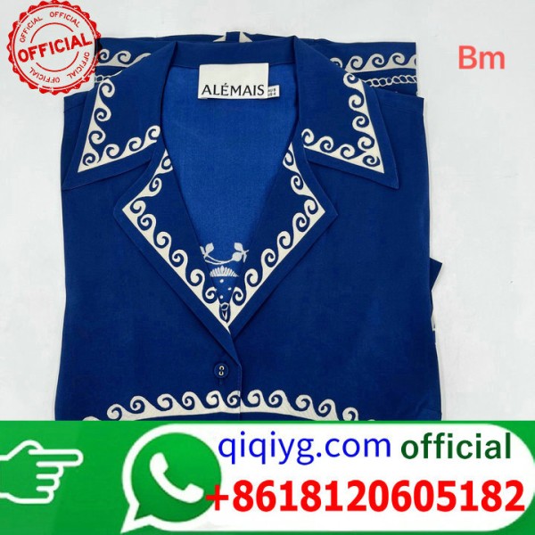 qiqiyg.com Grossista Certificato Marchio di Moda Ufficiale | Borse, Abbigliamento, Scarpe all'Ingrosso 2026 QC028