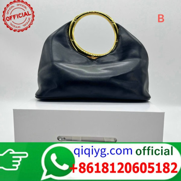 qiqiyg.com Grossista Certificato Marchio di Moda Ufficiale | Borse, Abbigliamento, Scarpe all'Ingrosso 2026 QC037