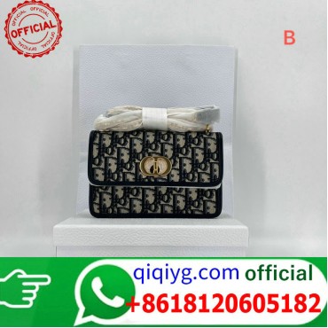 qiqiyg.com Grossista Certificato Marchio di Moda Ufficiale | Borse, Abbigliamento, Scarpe all'Ingrosso 2026 QC069
