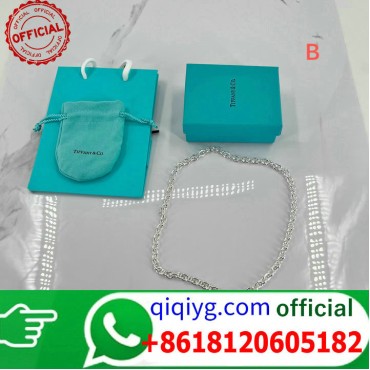 qiqiyg.com Grossista Certificato Marchio di Moda Ufficiale | Borse, Abbigliamento, Scarpe all'Ingrosso 2026 QC072