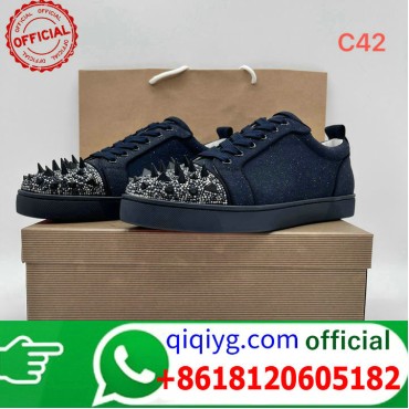 qiqiyg.com Grossista Certificato Marchio di Moda Ufficiale | Borse, Abbigliamento, Scarpe all'Ingrosso 2026 QC106
