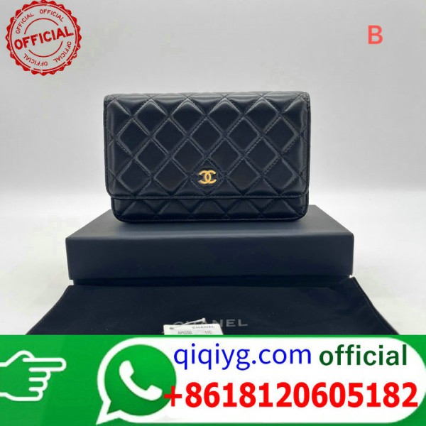 qiqiyg.com Grossista Certificato Marchio di Moda Ufficiale | Borse, Abbigliamento, Scarpe all'Ingrosso 2026 QC136
