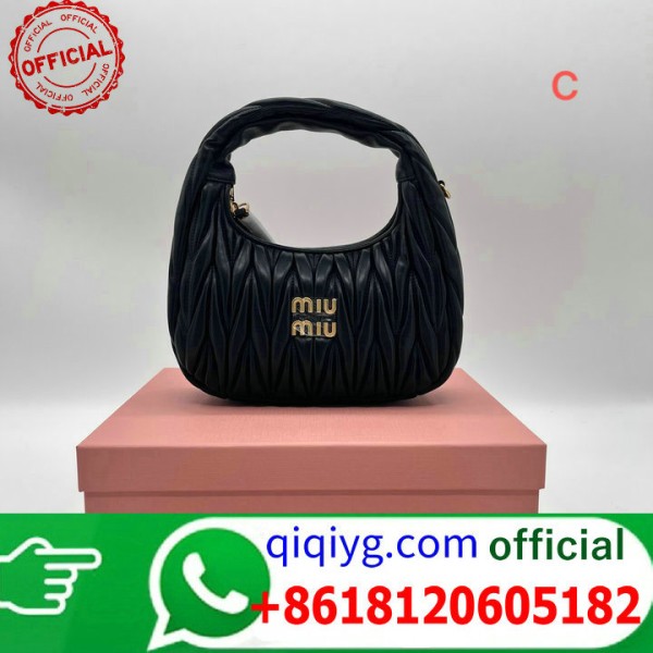 qiqiyg.com Grossista Certificato Marchio di Moda Ufficiale | Borse, Abbigliamento, Scarpe all'Ingrosso 2026 QC144