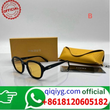 qiqiyg.com Grossista Certificato Marchio di Moda Ufficiale | Borse, Abbigliamento, Scarpe all'Ingrosso 2026 QC167