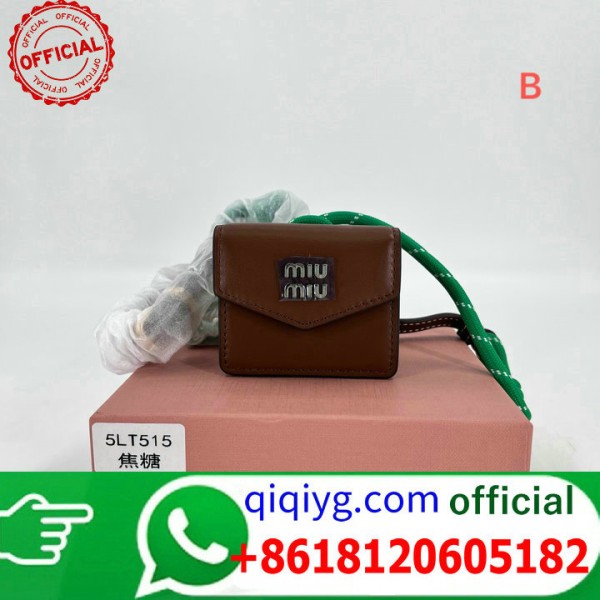 qiqiyg.com Grossista Certificato Marchio di Moda Ufficiale | Borse, Abbigliamento, Scarpe all'Ingrosso 2026 QC174