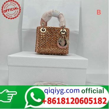 qiqiyg.com Grossista Certificato Marchio di Moda Ufficiale | Borse, Abbigliamento, Scarpe all'Ingrosso 2026 QC205