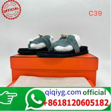 qiqiyg.com Grossista Certificato Marchio di Moda Ufficiale | Borse, Abbigliamento, Scarpe all'Ingrosso 2026 QC247