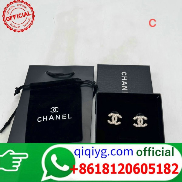 qiqiyg.com Grossista Certificato Marchio di Moda Ufficiale | Borse, Abbigliamento, Scarpe all'Ingrosso 2026 QC263