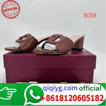 qiqiyg.com Grossista Certificato Marchio di Moda Ufficiale | Borse, Abbigliamento, Scarpe all'Ingrosso 2026 QC287